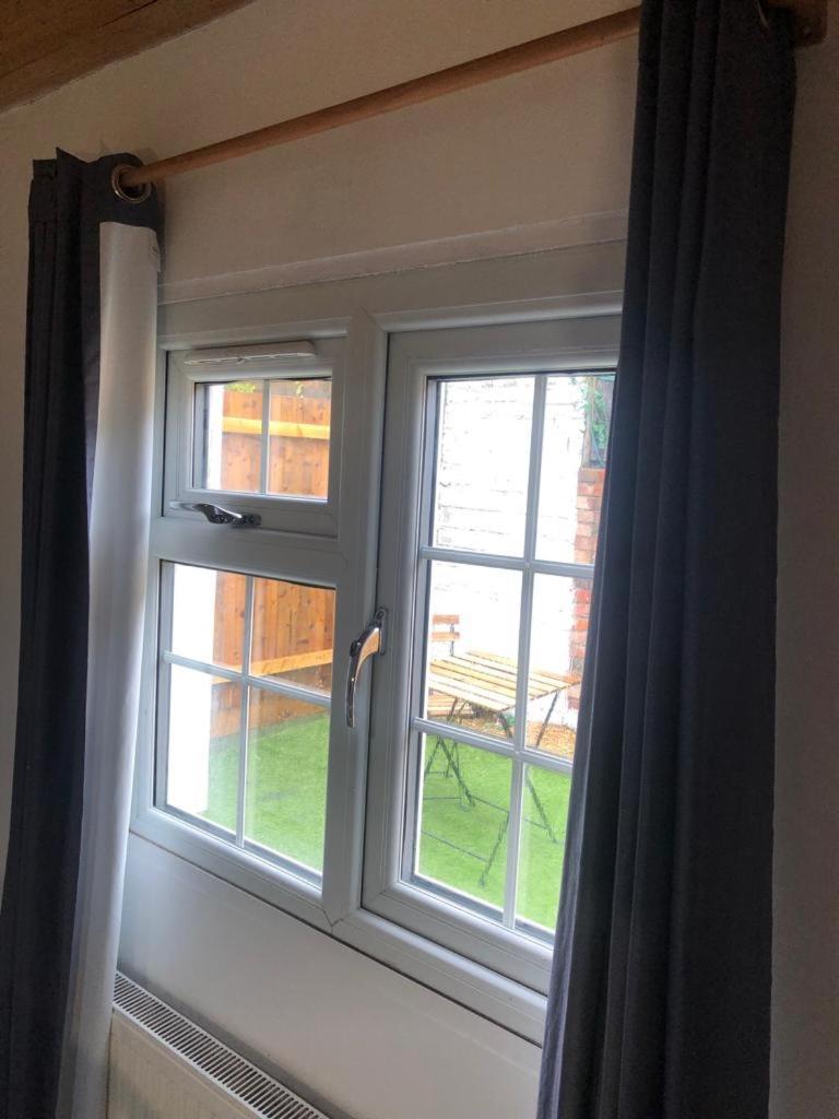 Bed and Breakfast Alpha House London Exterior foto