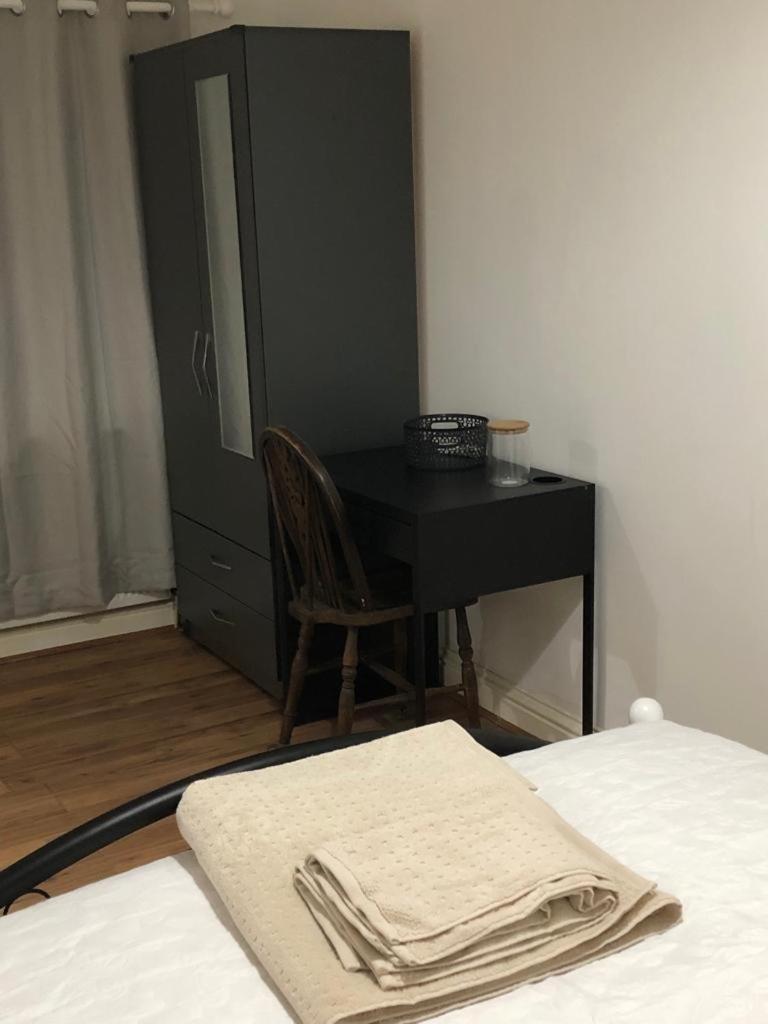Bed and Breakfast Alpha House London Exterior foto
