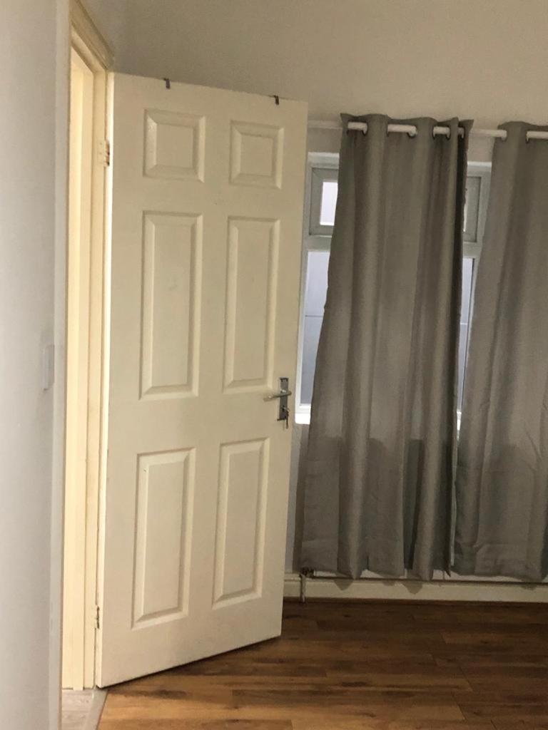 Bed and Breakfast Alpha House London Exterior foto