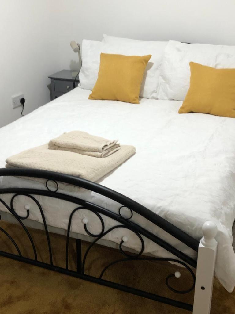 Bed and Breakfast Alpha House London Exterior foto