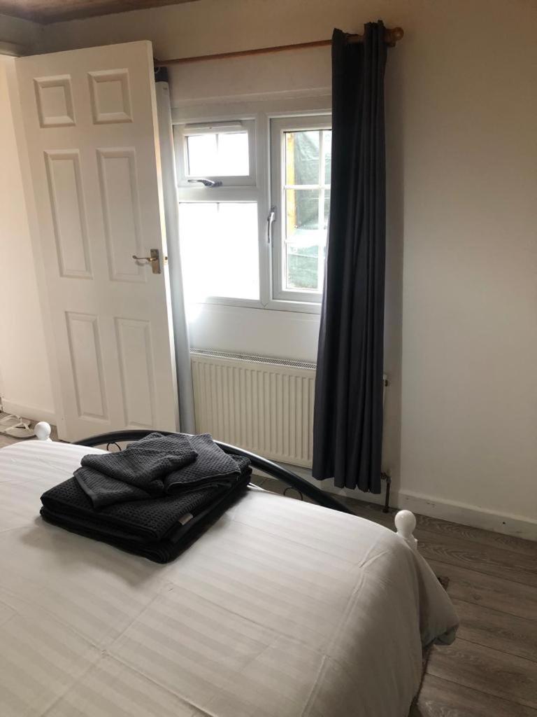 Bed and Breakfast Alpha House London Exterior foto