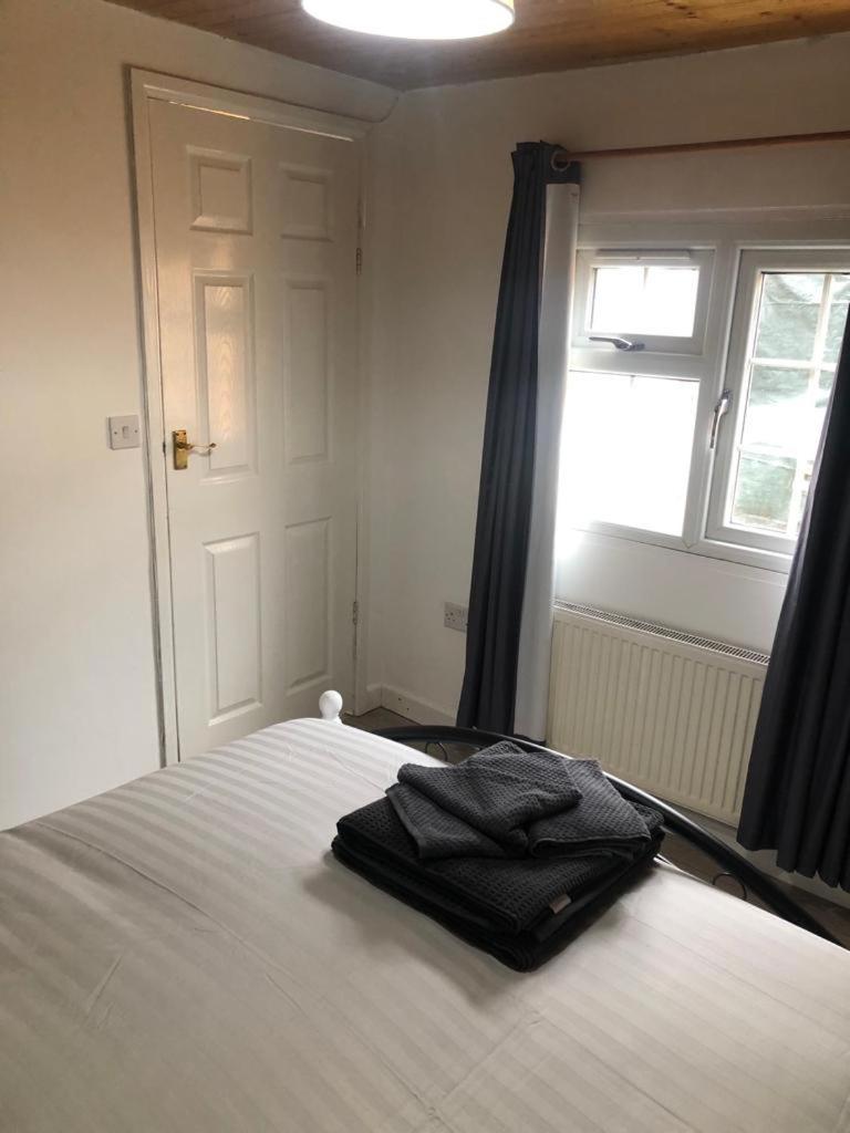 Bed and Breakfast Alpha House London Exterior foto